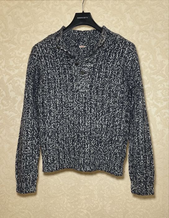 Светр Guess luxury jeans розмір S.