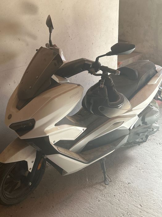 Scooter keeway com 4000 km