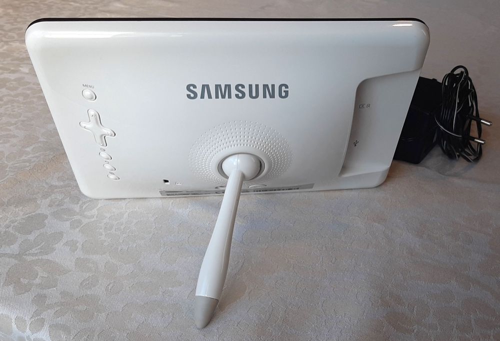 SAMSUNG Moldura Digital SPF-71ES