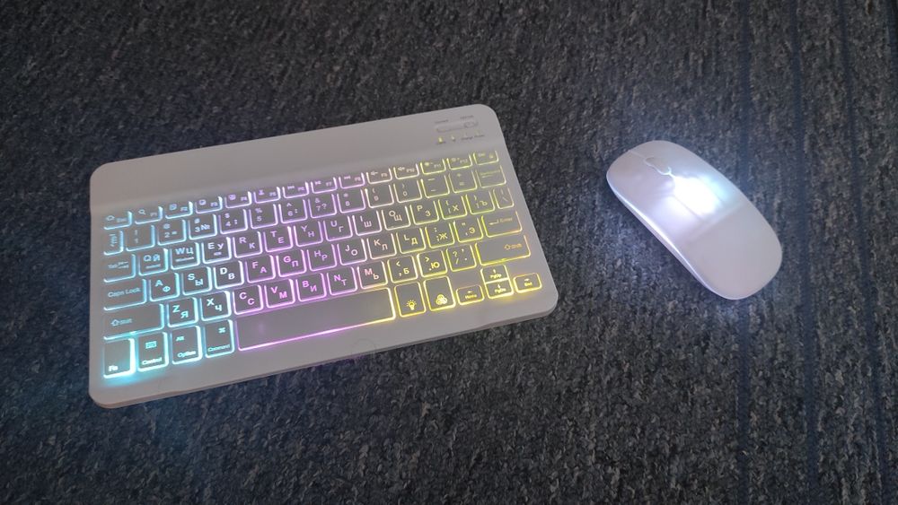 Бездротова Клавіатура з підсвіткою Bluetooth + мишка Безпровідні КОМПЛ