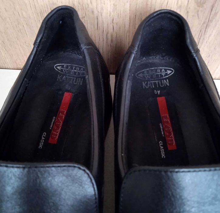 Німецькі натуральні шкіряні чоловічі туфлі, чорні лофери, демі, р. 41