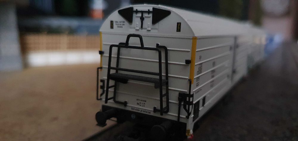 Zestaw 3 wagonów PKP chłodnia  H0 pasuje do Piko i Roco