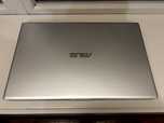 Asus Vivobook em bom estado de conservação