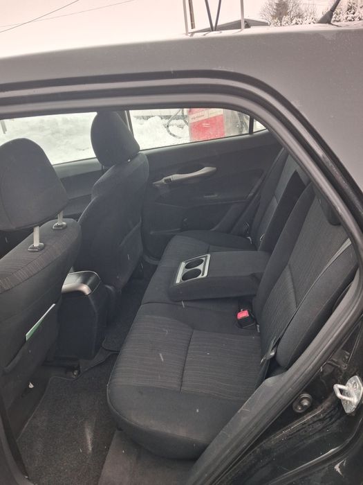 Sprzeda ładna Toyotę Auris