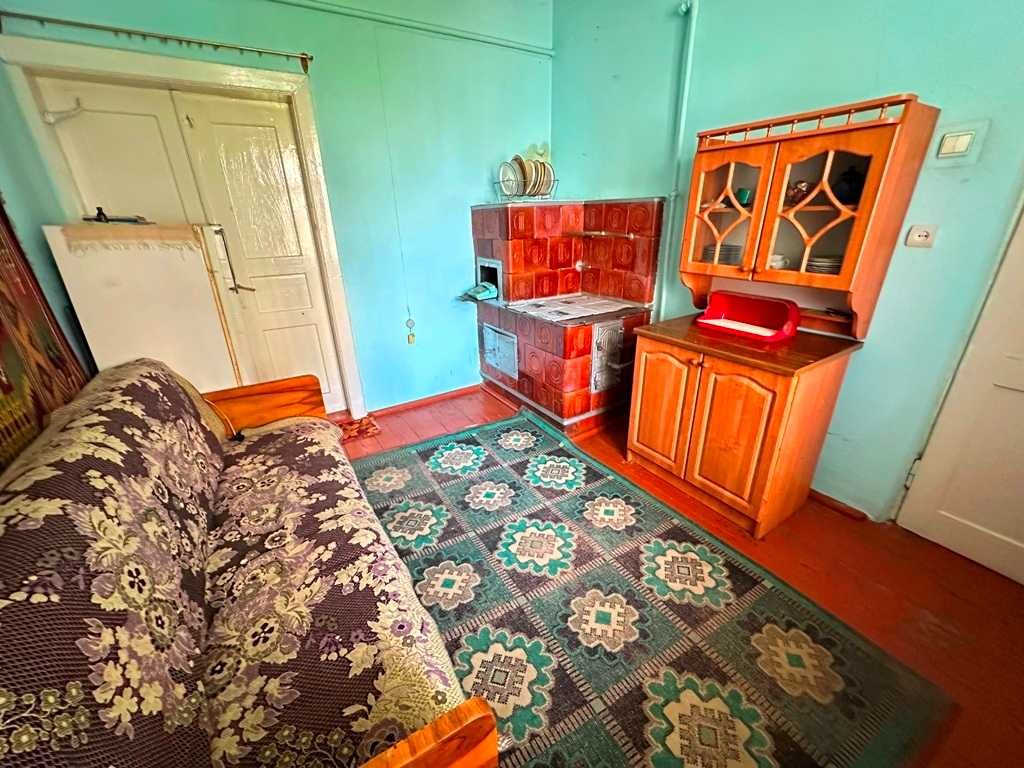 Продається квартира особнякового типу
