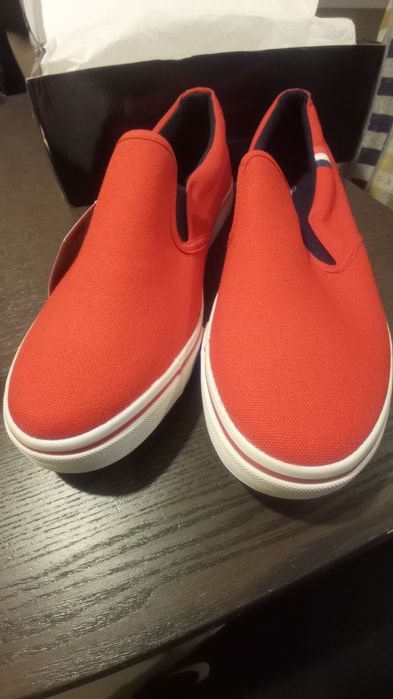 Trampki czerwone  roz.44