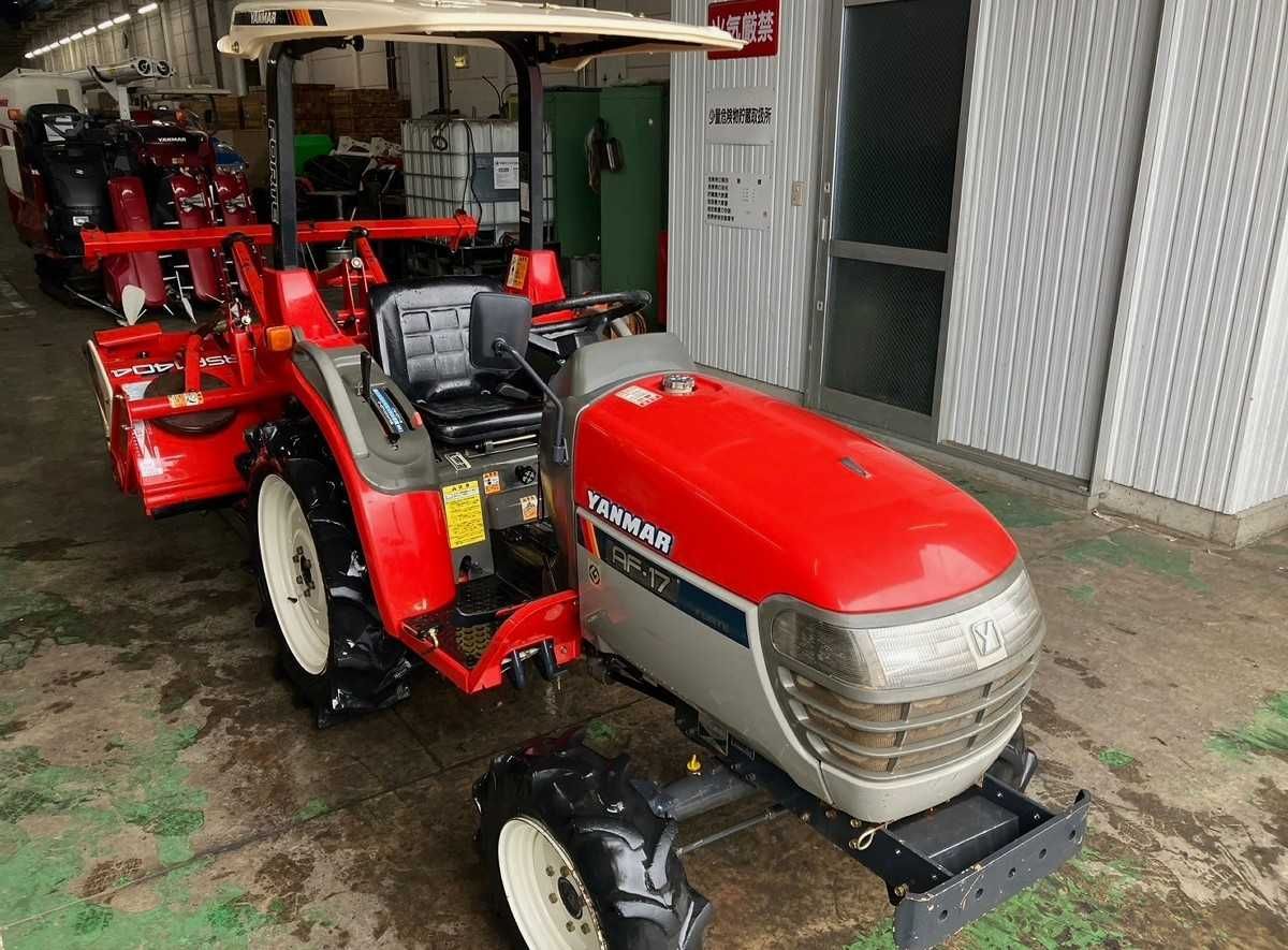 Traktor Yanmar AF17D - Kompaktowy traktor gotowy do pracy