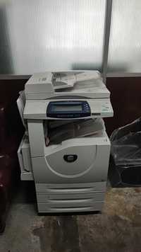 Máquinas Xerox com toners/peças