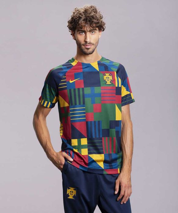 Camisola Nike Portugal Pré-jogo 2022  (XXL)