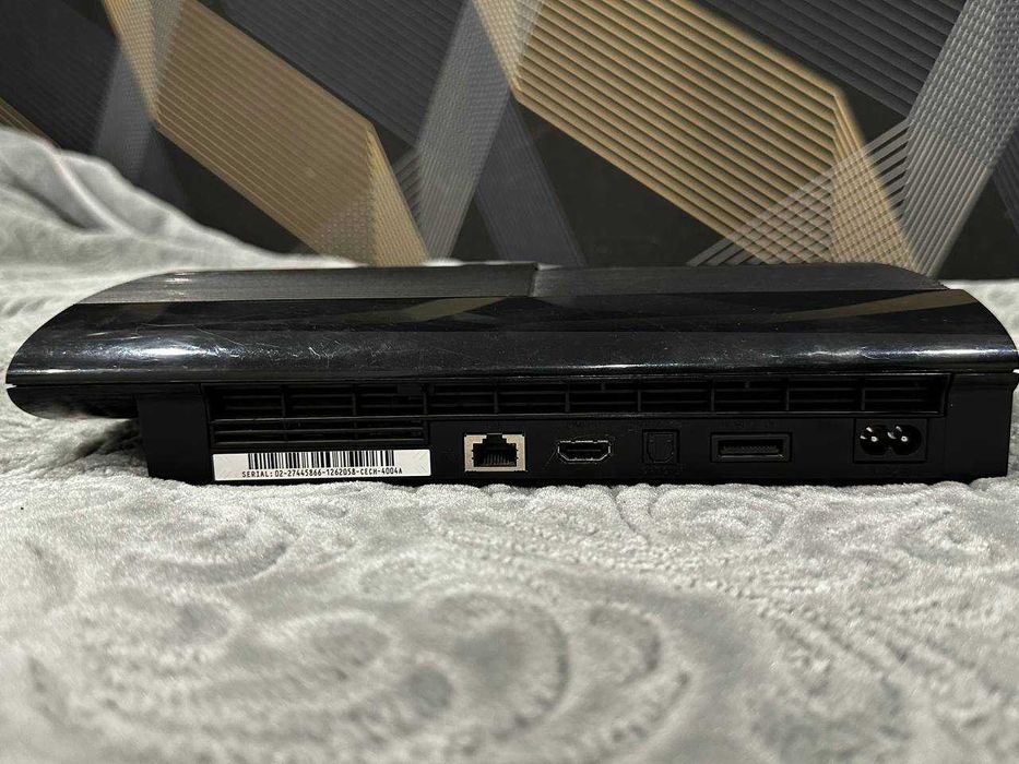 PlayStation 3 Super Slim 12GB + PS Move комплект (повний набір)