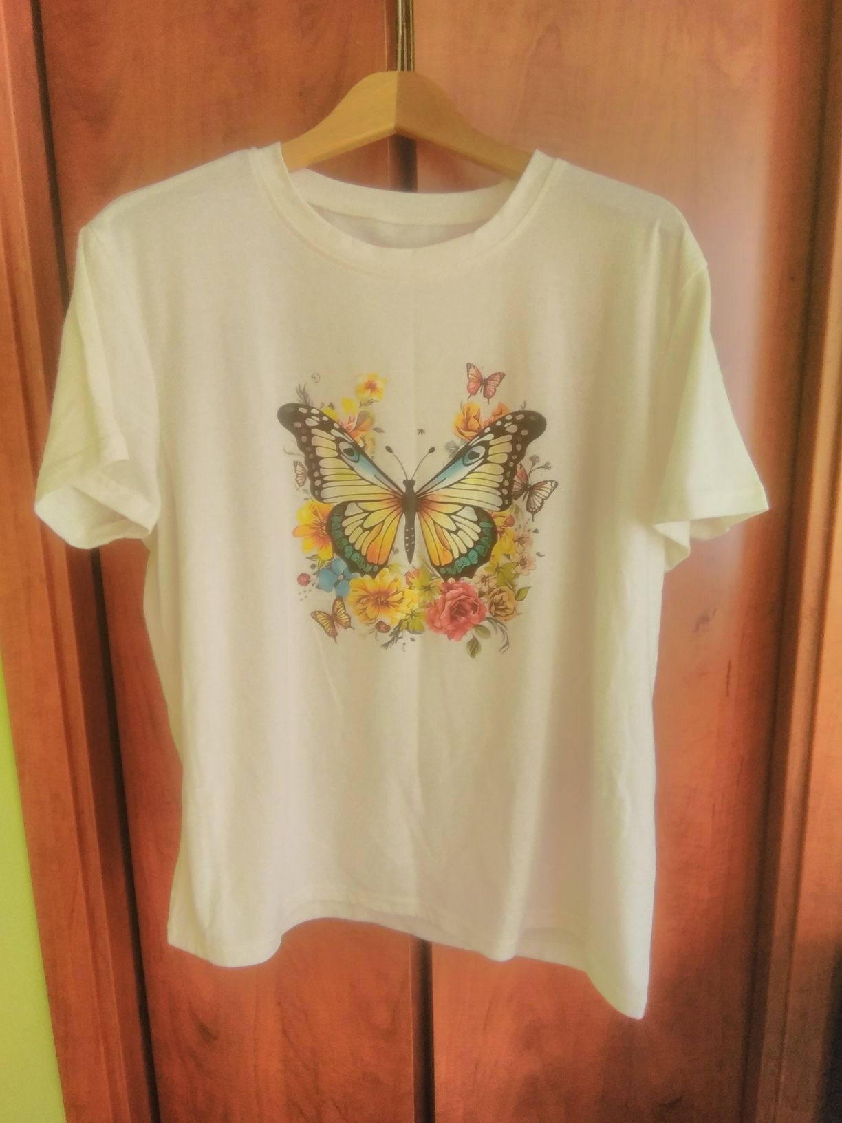 Sprzedam koszulkę t-shirt r 48