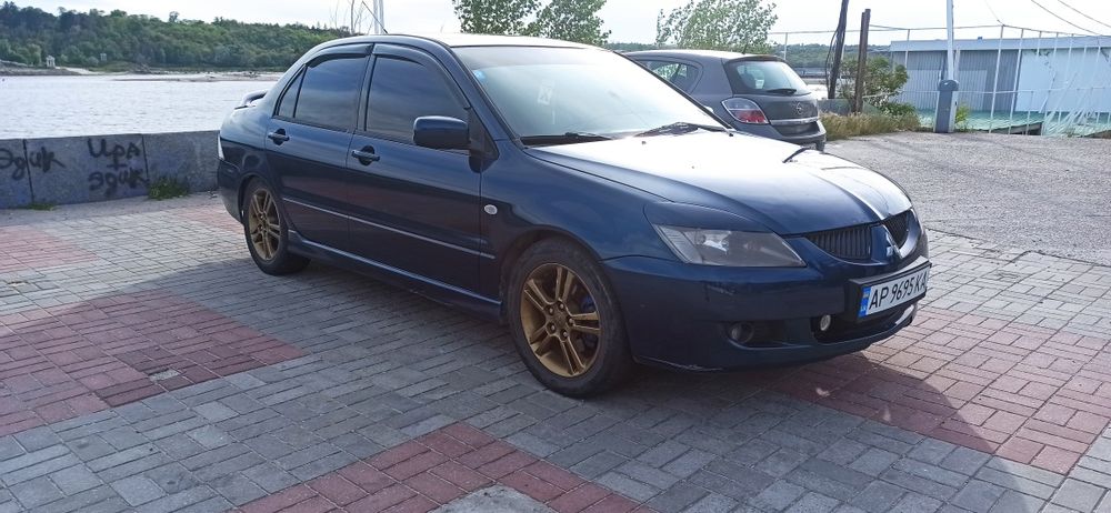 Продам Митсубиси Лансер 2.0