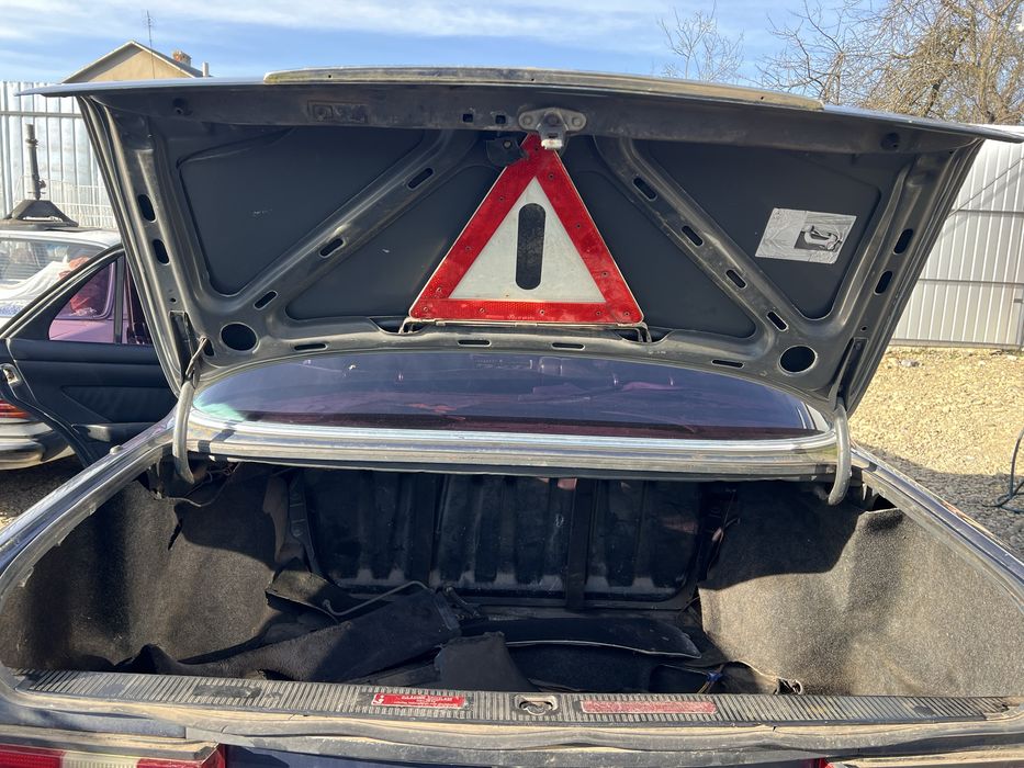 Мерседес 126 по запчастинах