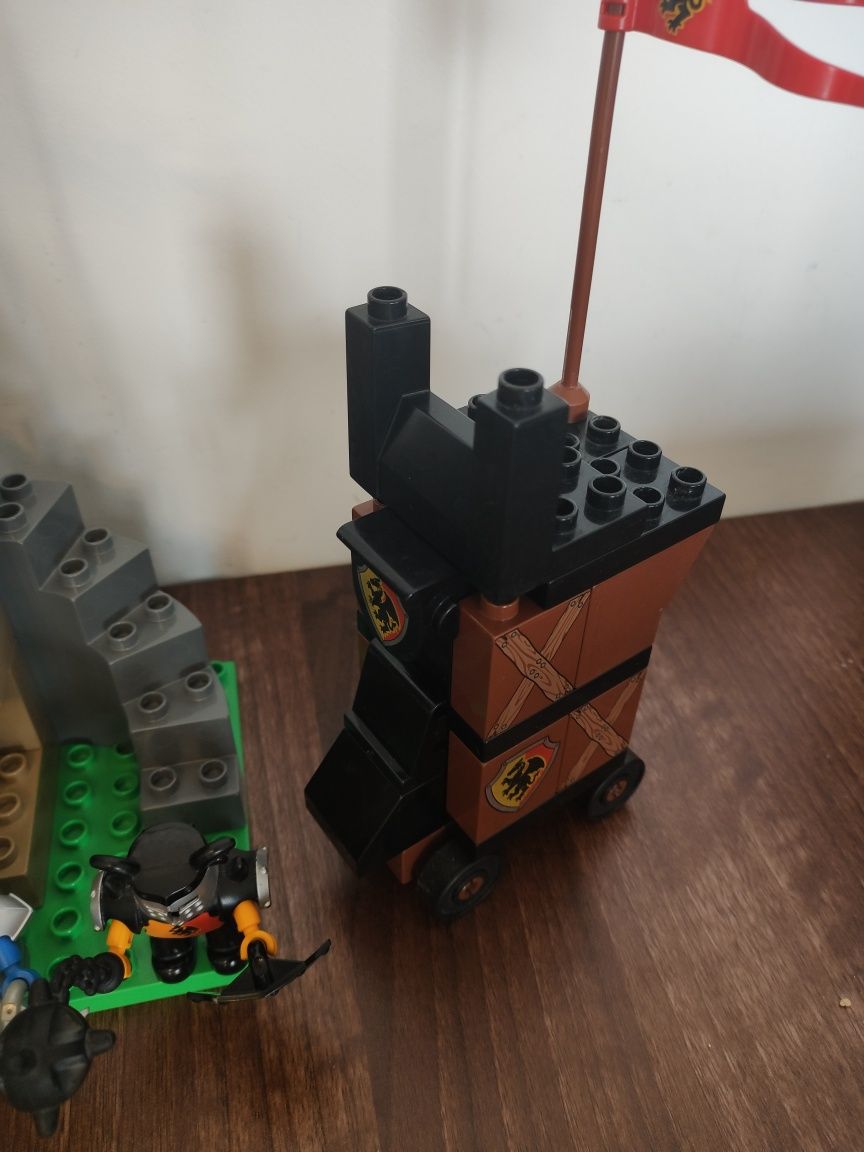 LEGO Duplo 4779 wieża zamek rycerz