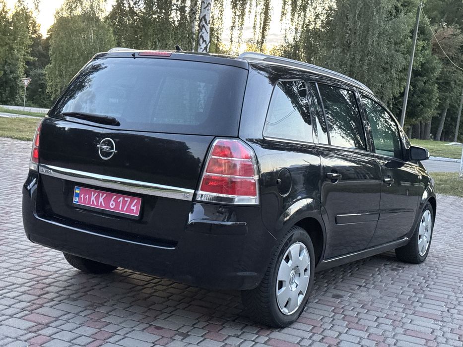 Продам Opel Zafira B свіжо пригнана