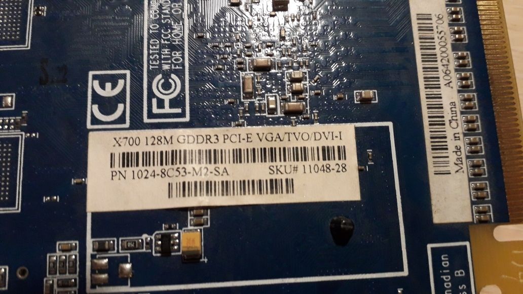 Відеокарта x700 128m GDDR3 PCI-E VGA/TVO/DVI-I