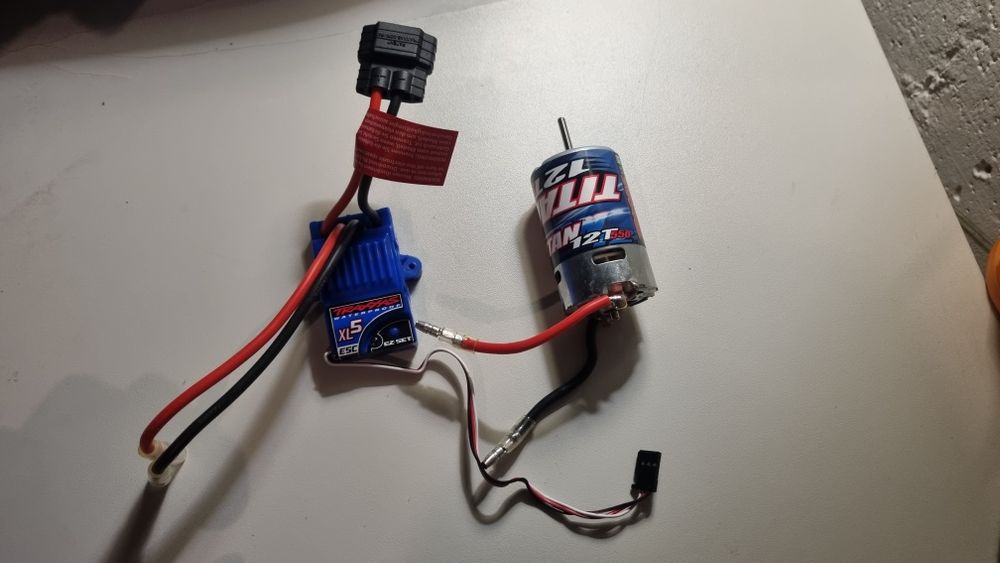 Aparatury TRAXXAS + odbiornik NOWA combo