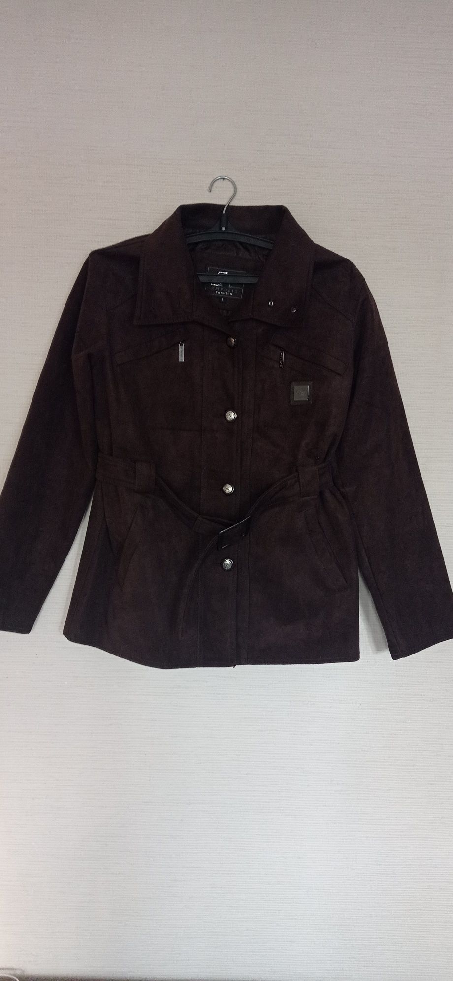 Женская куртка,пальто,тренч ,пиджак Emporio Armani,Нова.Италия.