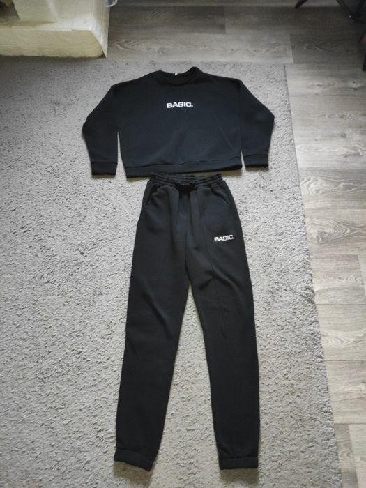 Жіночий спортивний костюм розмір 46 (М-Л)