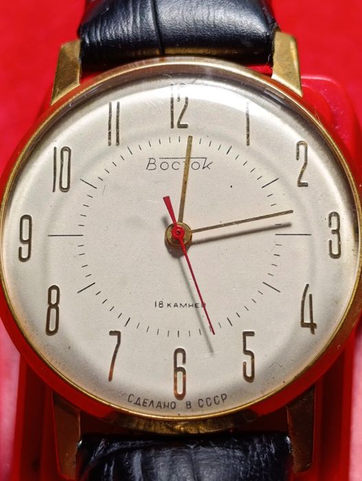 Годинник Восток механічний