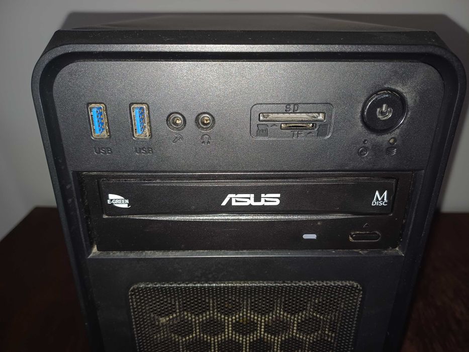 Obudowa + DVD SilentiumPC Brutus M10 Pure Black