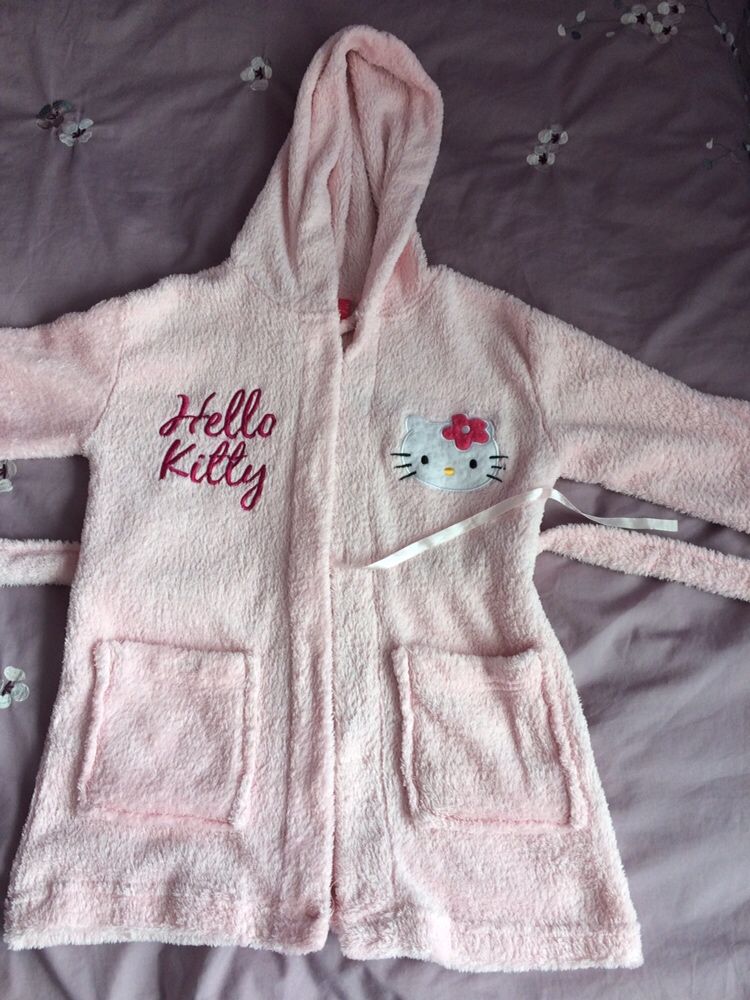 Szlafrok dla dziewczynki z Hello Kitty, rozm.92/98