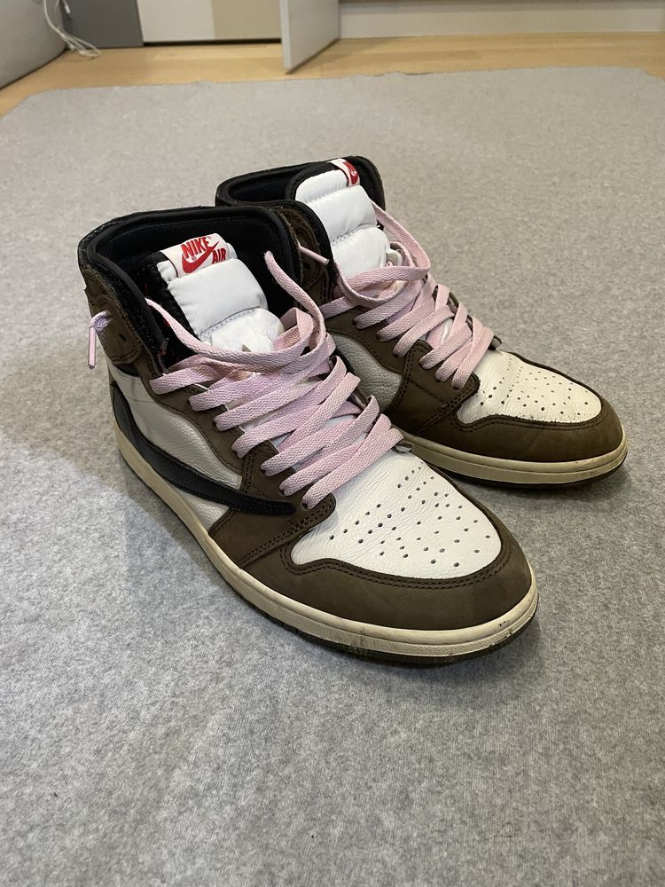 Jordan 1 High Travis Scott Mocha 44