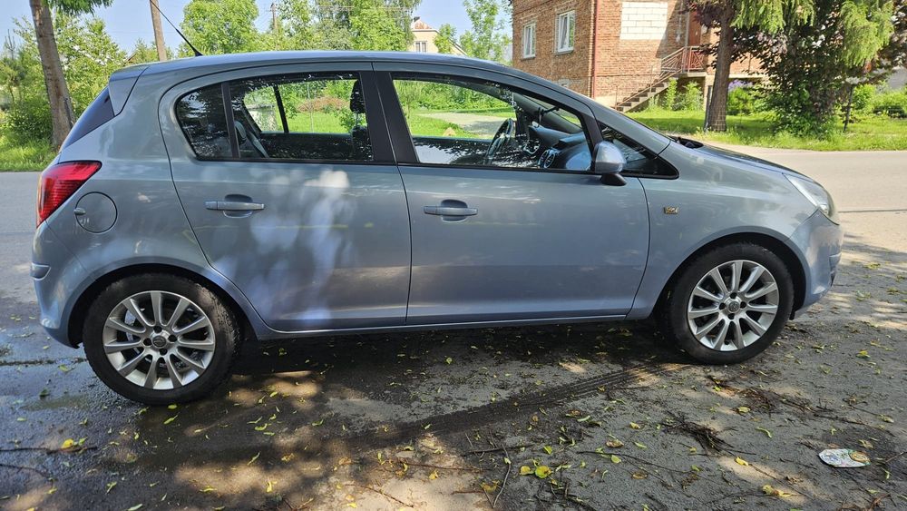 Opel Corsa D 1.2 Benzyna | 2009 | 122 000 km | Brzozów