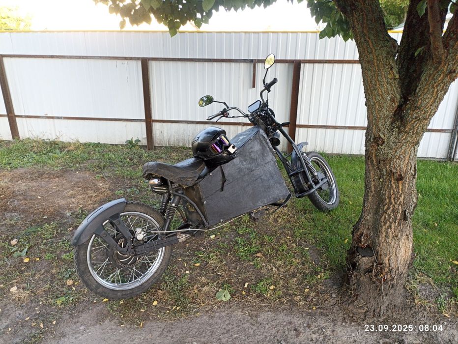 Електромотоцикл 72в lifepo4 Qsmotor