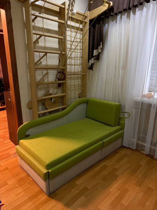 Диван дитячий ліжко дитяче