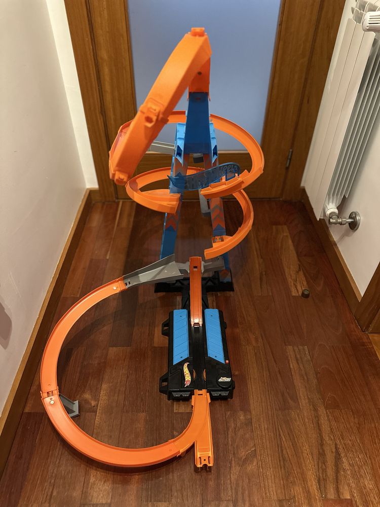 Pista Hot Wheels Action