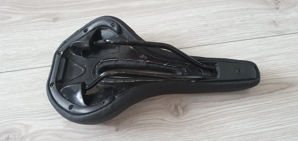 Siodełko rockbros memory foam 140mm