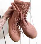 Botki pudrowe zamsz velvet 39/39,5 sznurowane trapery