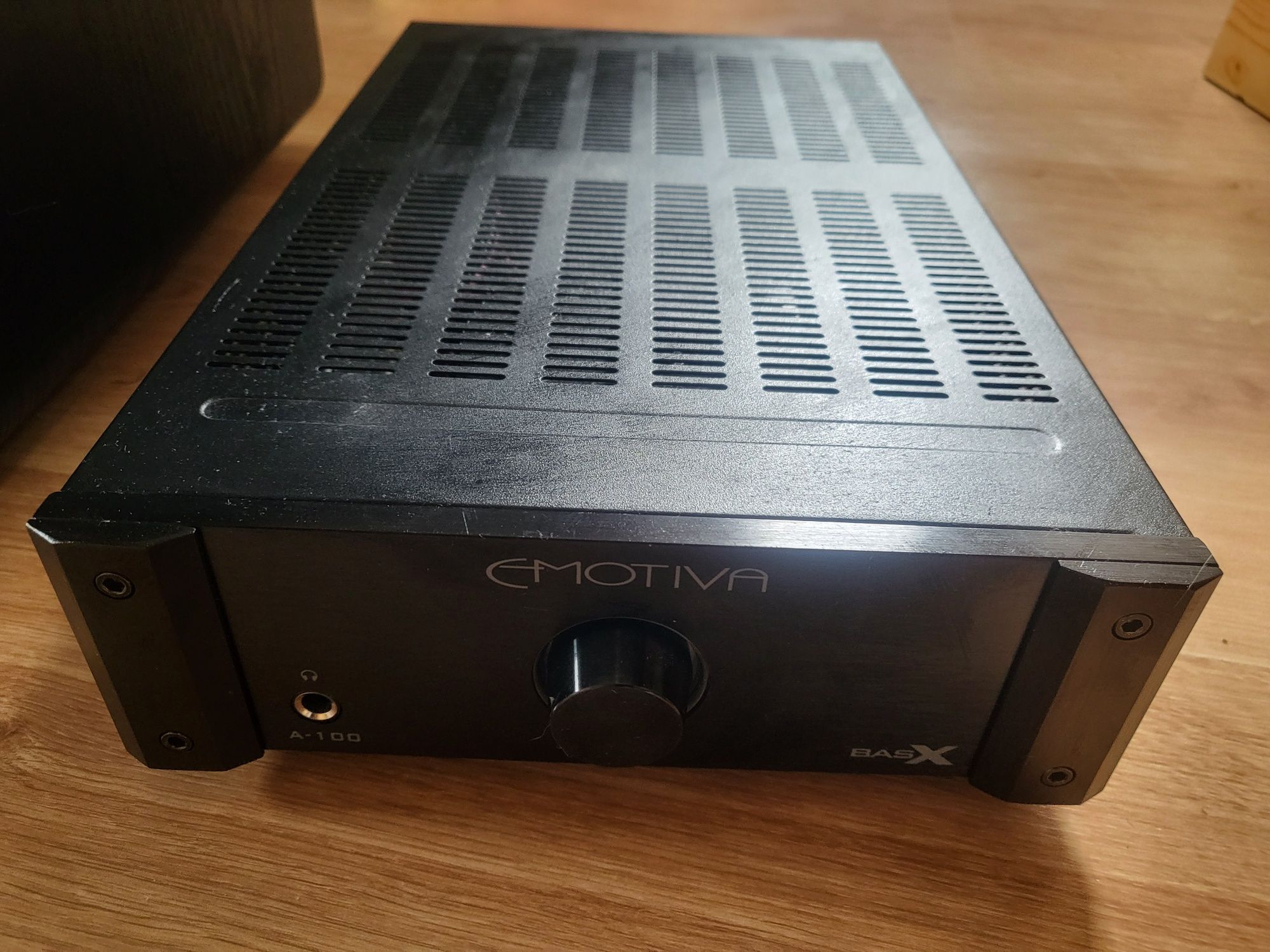 Zestaw audio acoustic energy ae300 + subwoofer sb-1000 + wzmacniacz