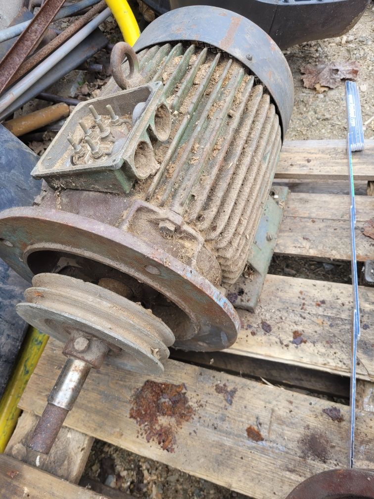 Silnik elektryczny 11kw kołnierzowy łapowy
