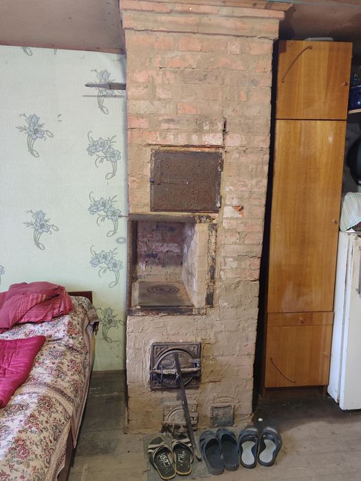 Дача з грубою в передмісті Чернігова