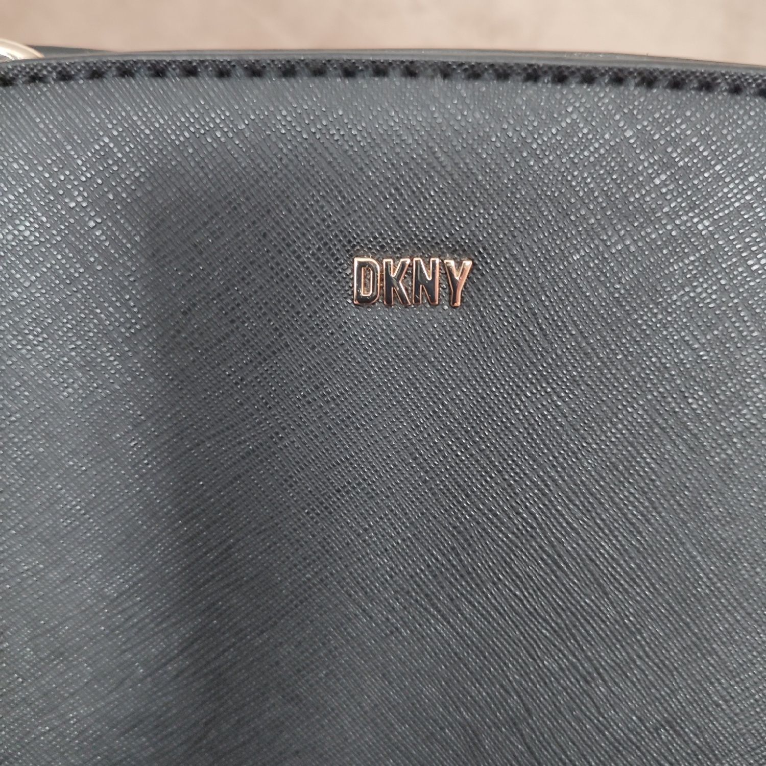 Torebka DKNY czarna