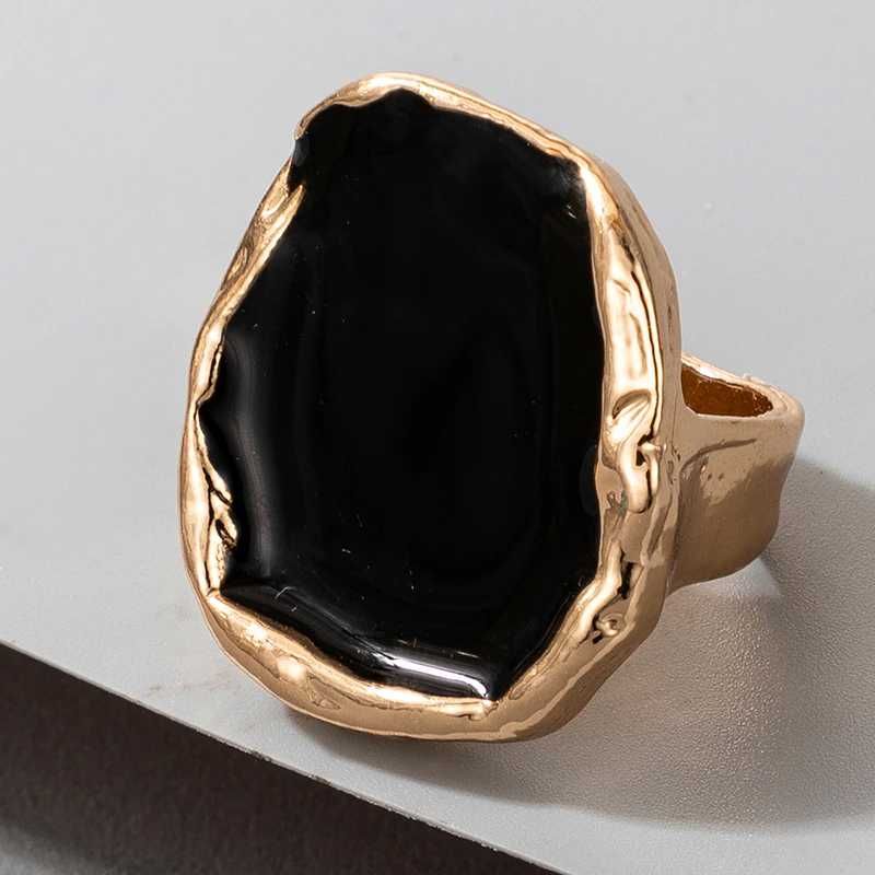 Кольцо женское большое черный камень
