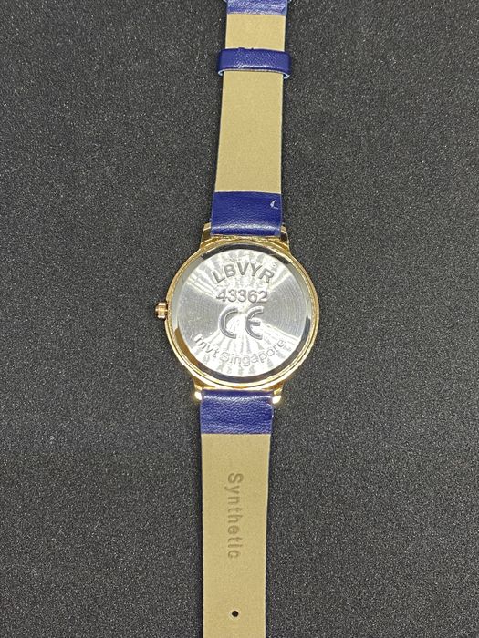 Наручные женские кварцевые часы