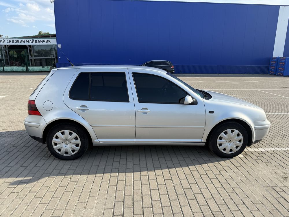 Volkswagen Golf IV 1.6 • Pacific • 2003 рік Газ/бензин