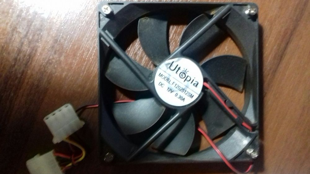 Кулер для корпуса F1202512SM 4pin, 120*120*25mm