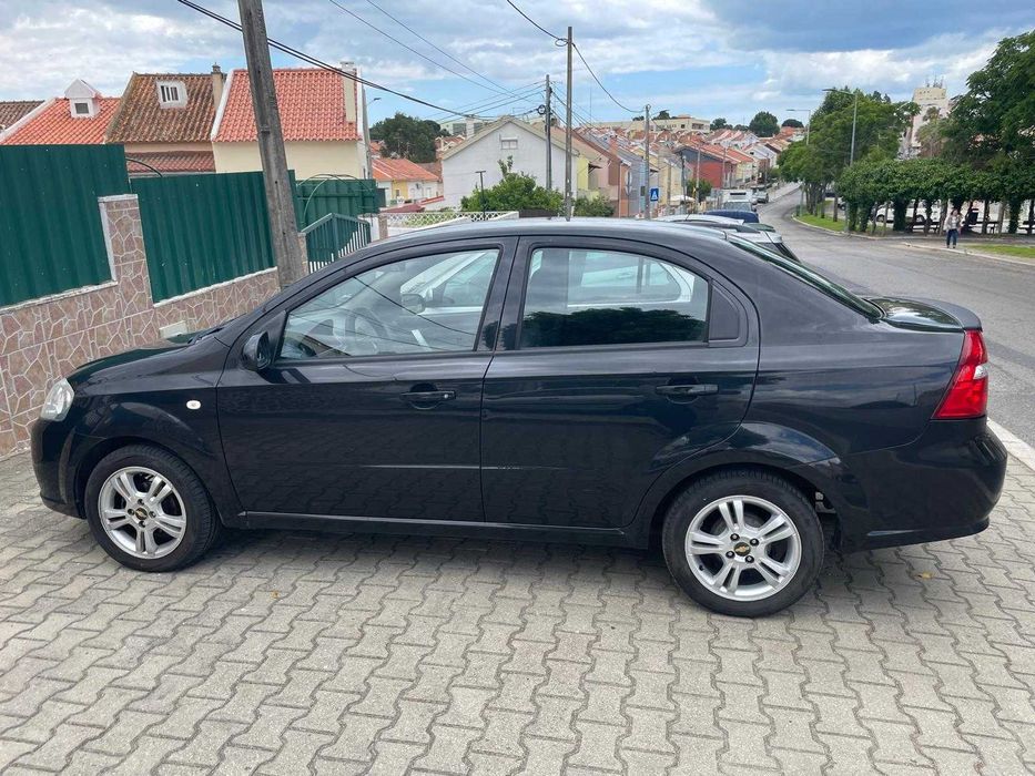 Chevrolet Aveo LS 2010 c/ AC e Ecrã Android/CarPlay - Venda Urgente