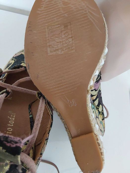 Sandalia nova para ano novo