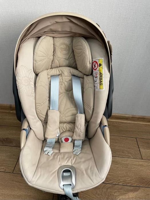 Автокрісло Cybex Cloud T i-Size Simply Flowers Beige