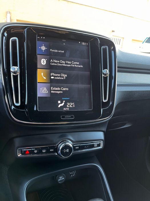 Volvo XC 40 T3 R-Design