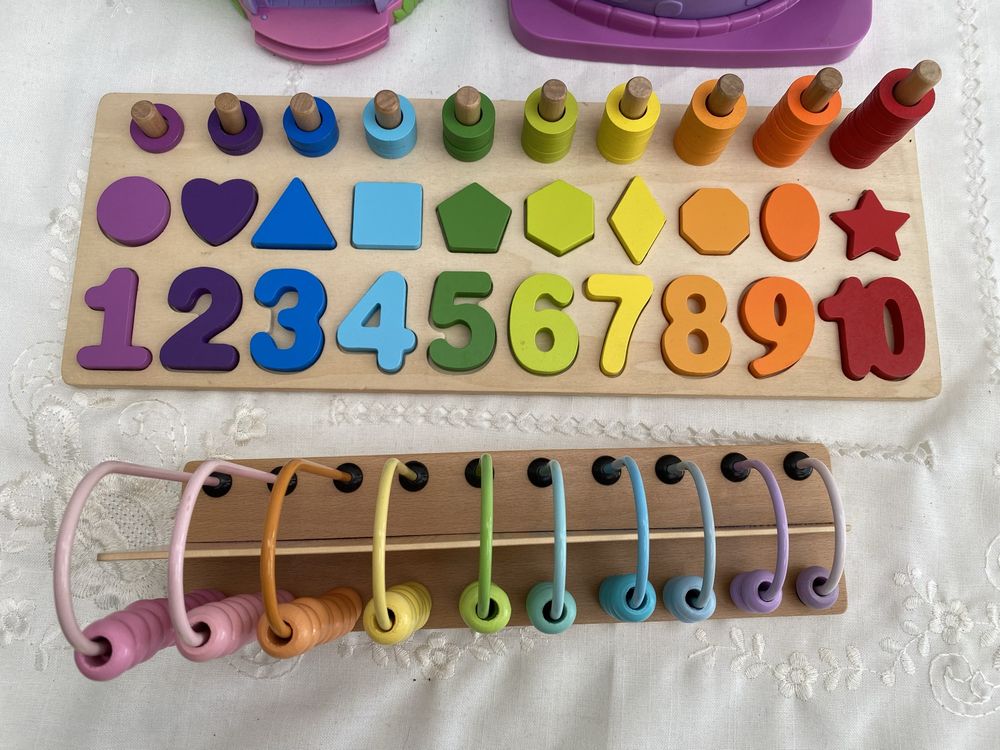 Brinquedos educativos sensoriais Montessori cores e numeros em madeira