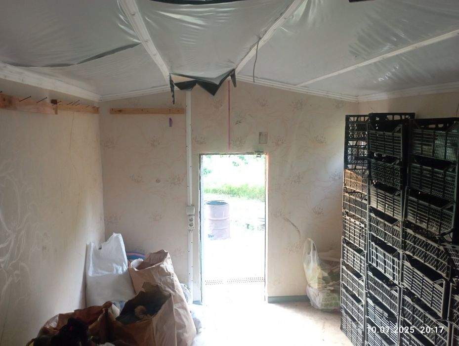 Продам вагончик на колесах