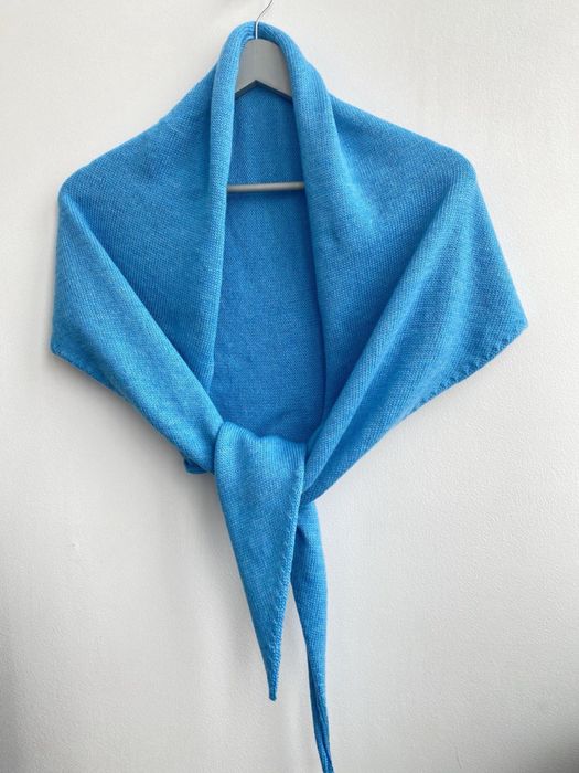 Бактус ( трикутний шарф) 100% меринос