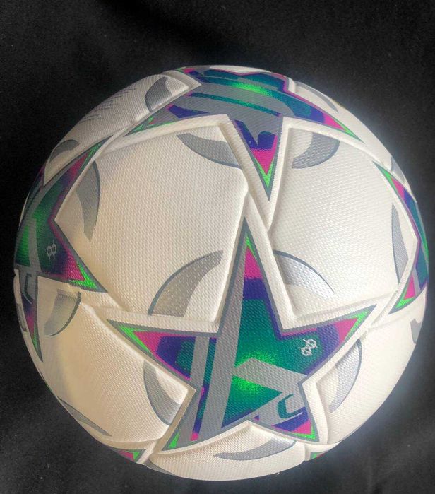 М'яч футбольний UEFA League Champions професійний безшовний