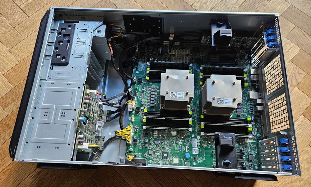 Serwer Dell T620 2x E5-2660v2, 128GB, RAID PERC H710p